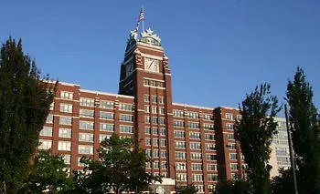 西雅图市区春山套房酒店
